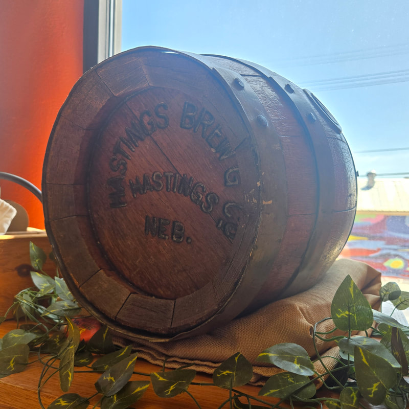 pre-Prohibition beer keg picture